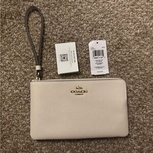 NWT Large Coach Wristlet